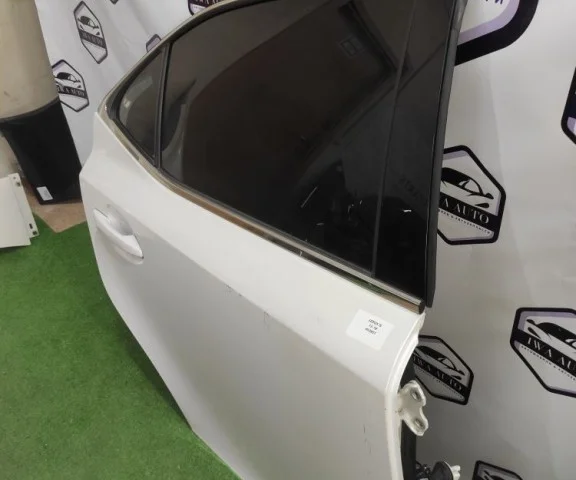 Двери для Lexus IS Седан 300 rest XE30 2017-2019 на фотографиях