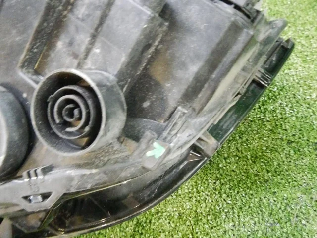 Фары для Volkswagen Jetta 7 2020+ на фотографиях