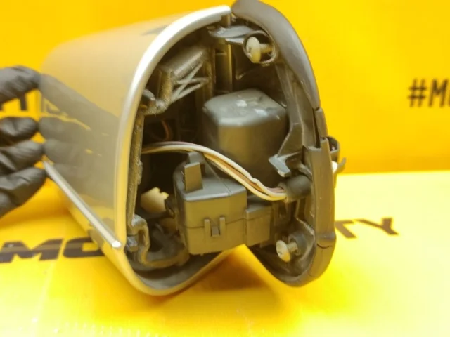 Стекла и зеркала для Mercedes-Benz C class W202 1993-2001 на фотографиях