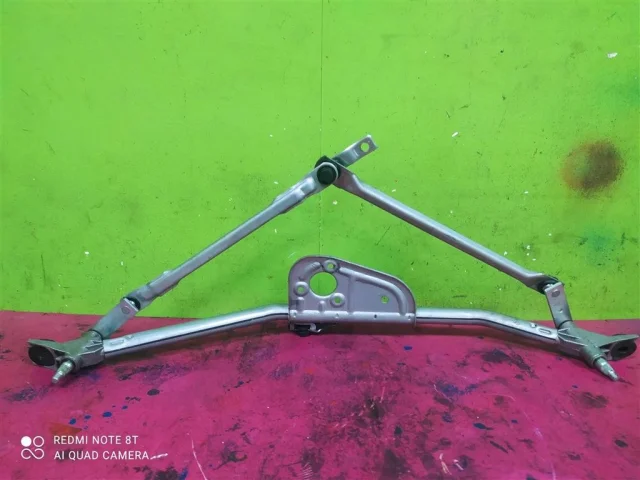 Трапеция стеклоочистителей для Volkswagen Passat Variant (B5+ (B5.5), Typ 3BG) 2000-2005 на фотографиях