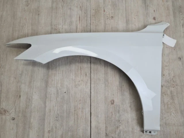 Крылья для Volkswagen Passat (B8) Variant 2014-2019 на фотографиях