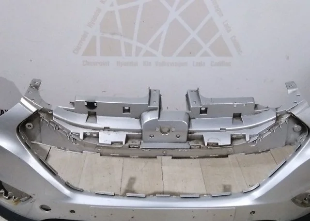 Бампер передний для Hyundai Tucson LM 2009-2015 на фотографиях