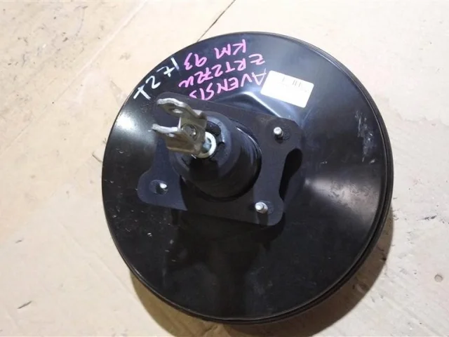 Вакуумный усилитель тормозов для Toyota Avensis Универсал T270 2008-2018 на фотографиях