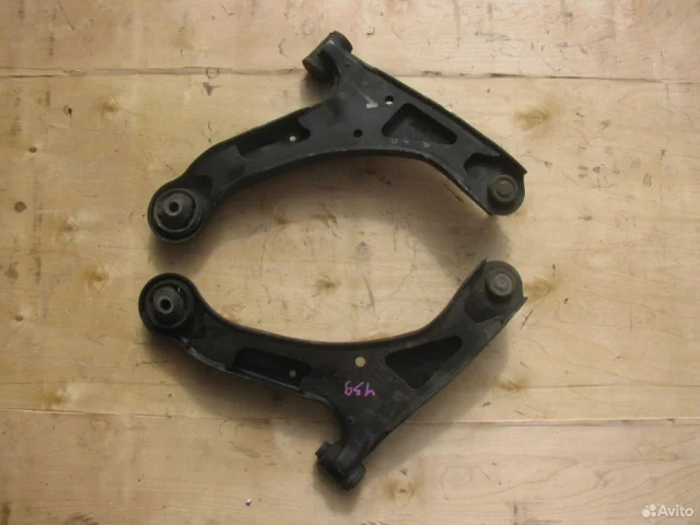 Рычаг передний левый нижний для Suzuki Grand Vitara 2005-2014 на фотографиях