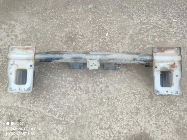 Усилитель переднего бампера для SsangYong Actyon CK rest 2013-2014 на фотографиях