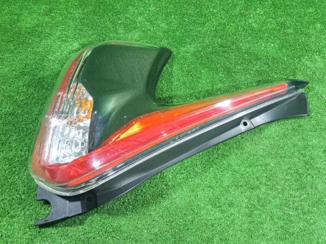 Фонарь левый для Nissan Juke YF15 JDM 2010-2014 на фотографиях