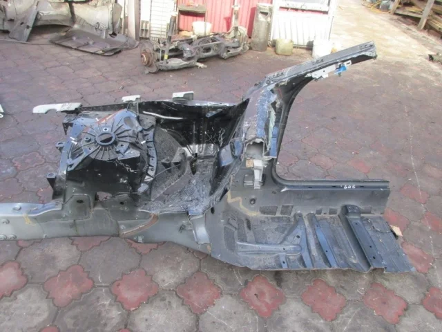 Четверть кузова передняя правая для Mercedes-Benz S class X222 Maybach 2014-2017 на фотографиях