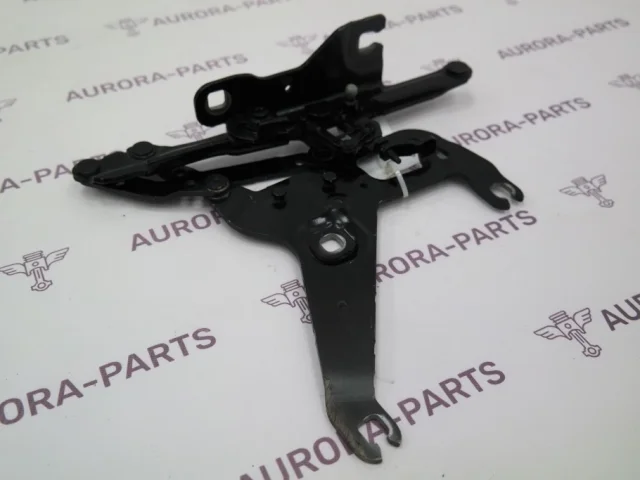 Петля капота левая для BMW X5 F15 (Ф15) 2013-2018 на фотографиях