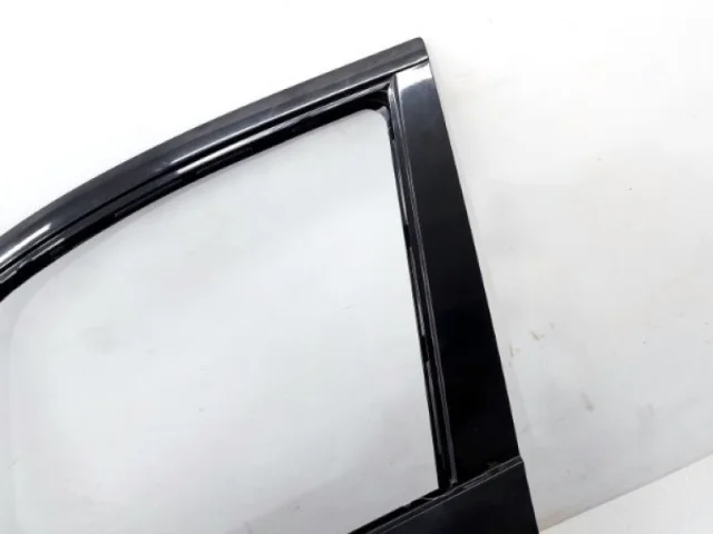 Дверь передняя левая для Suzuki SX4 2006-2009 на фотографиях