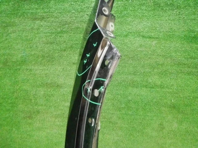 Крылья для Audi Q8 4M 2018-2023 на фотографиях