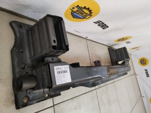 Усилитель переднего бампера для SsangYong Actyon CK rest 2013-2014 на фотографиях