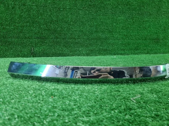 Молдинг заднего бампера левый для Volkswagen Touareg III (CR) 2018+ на фотографиях