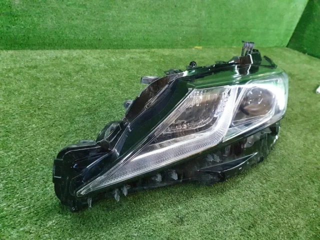 Фара левая для Toyota Camry XV70 rest 2021+ на фотографиях