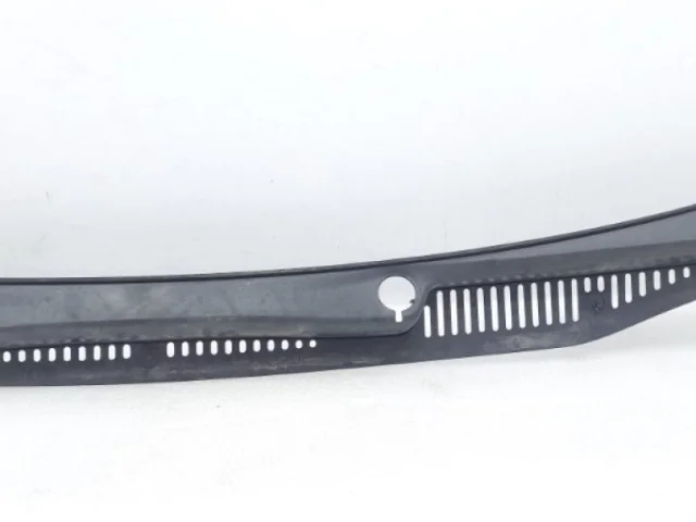 Жабо правое для Volkswagen Caddy IV (2K) 2015-2020 на фотографиях