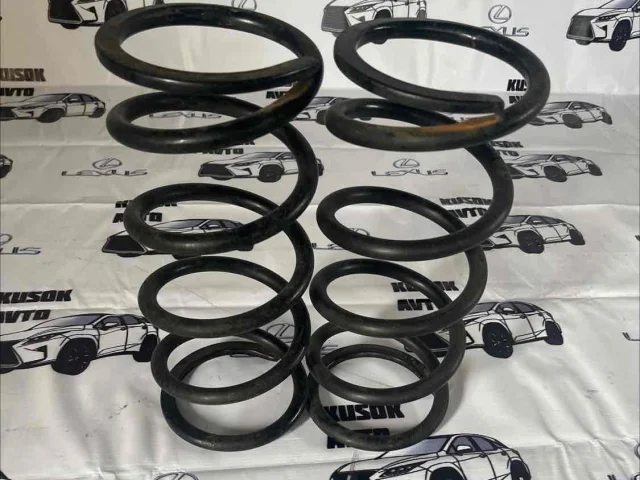 Пружина амортизатора задняя для Lexus RX AGL10, GGL10, GLV15, GGL15, GLV10 2009-2015 на фотографиях