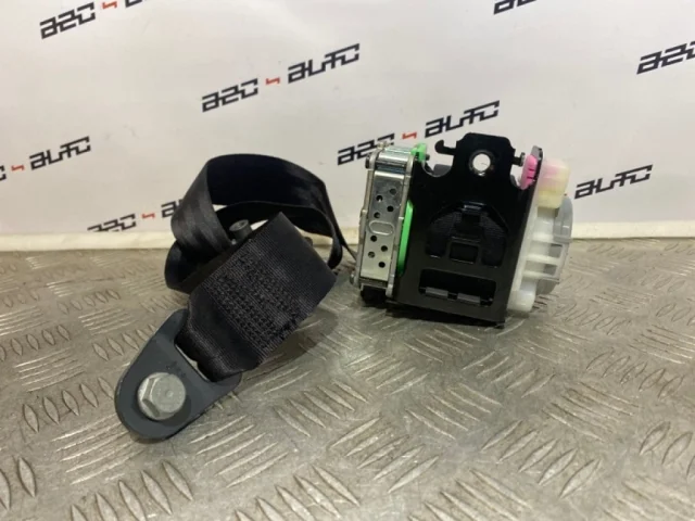 Ремень безопасности передний левый для Citroen C4 Хэтчбек 2010-2016 на фотографиях