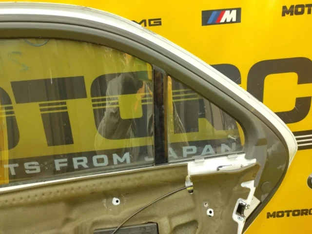 Дверь передняя правая для Mercedes-Benz S class W220 1998-2005 на фотографиях