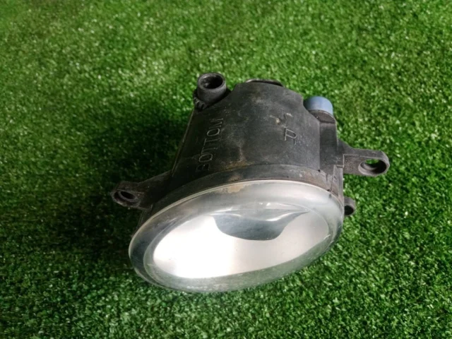 Противотуманка (ПТФ) передняя правая для Lexus RX GGL10,15,16W, GYL10,15,16W (JDM) 2009-2014 на фотографиях