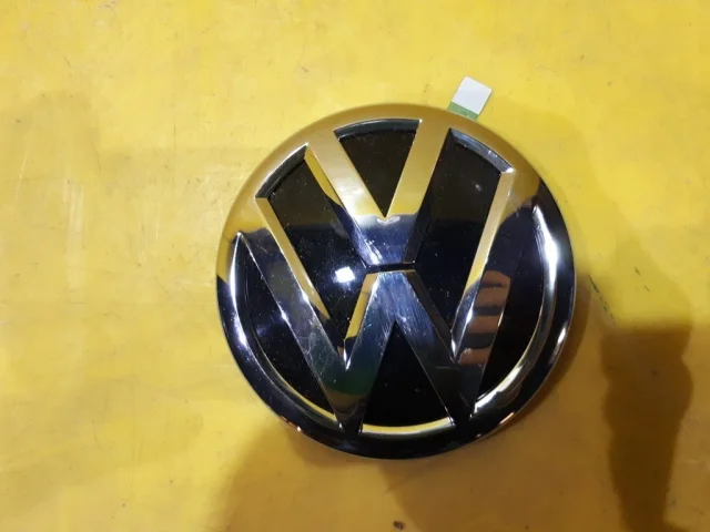 Эмблема задняя для Volkswagen Tiguan I NF 2006-2017 на фотографиях