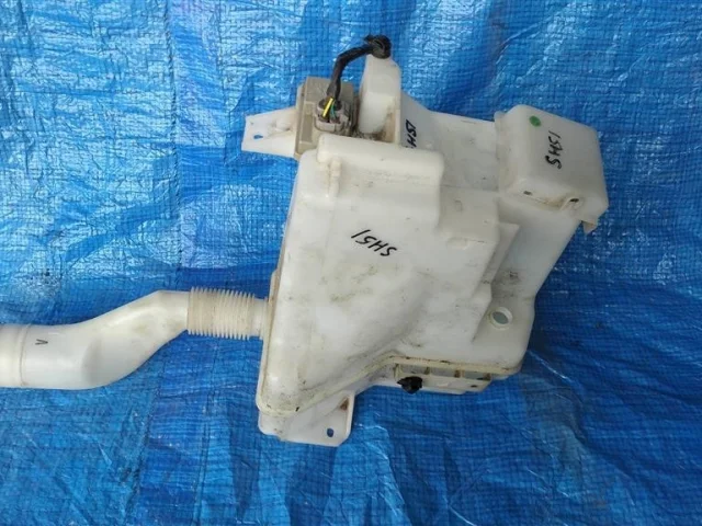 Бачок стеклоомывателя задний для Subaru Forester SH 2008-2012 на фотографиях