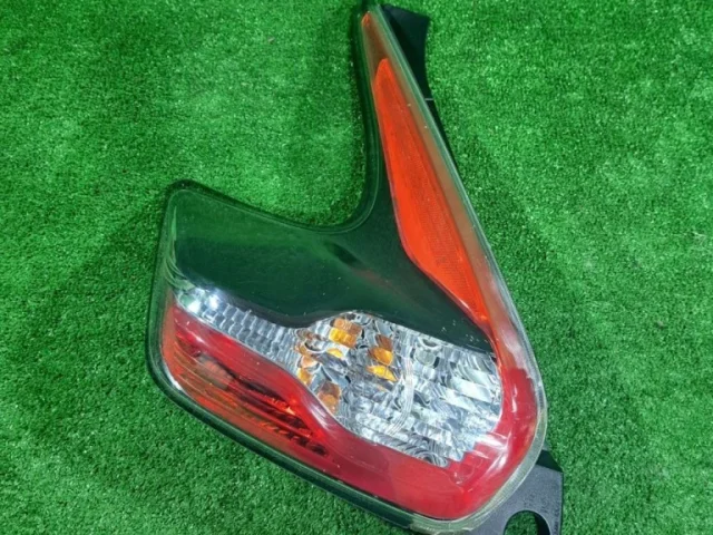 Фонарь левый для Nissan Juke YF15 JDM 2010-2014 на фотографиях