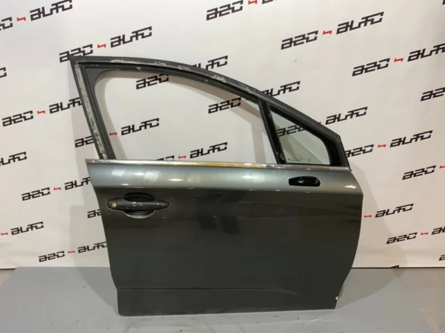 Двери для Citroen C4 Седан 2010-2016 на фотографиях