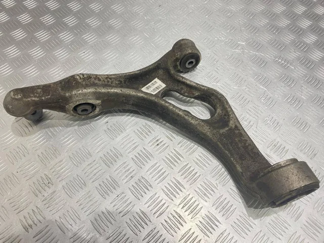 Рычаг передний правый нижний для Volkswagen Touareg II (7P5) 2010-2014 на фотографиях