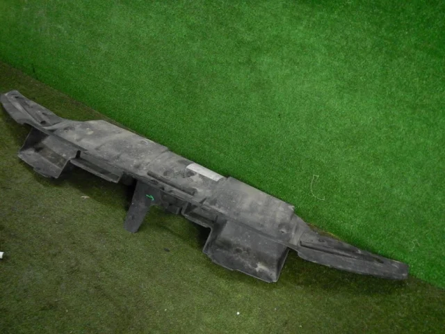 Накладка порога левая для Toyota Land Cruiser 200 (JDM) 2007-2013 на фотографиях