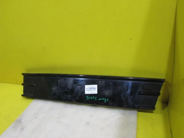 Накладка переднего бампера правая для Ford Kuga CBV 2008-2013 на фотографиях