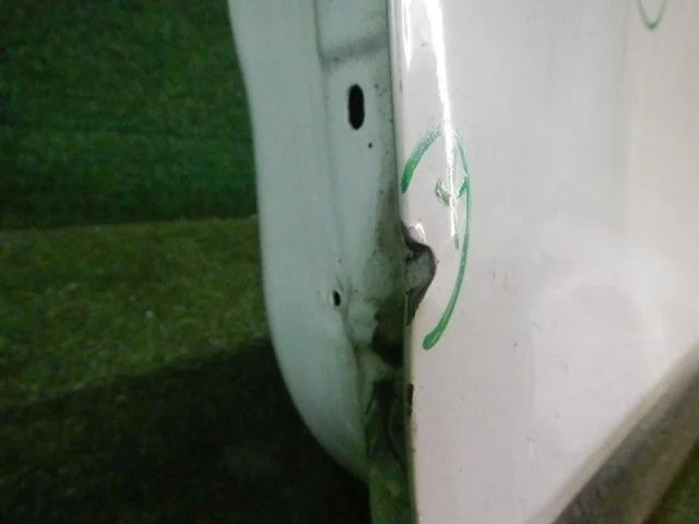 Двери для Suzuki SX4 2013-2016 на фотографиях