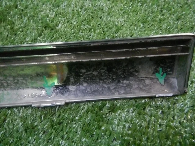 Молдинг двери задний левый для Lexus RX AGL10, GGL10, GLV15, GGL15, GLV10 2009-2015 на фотографиях