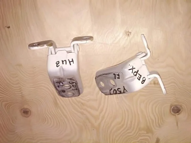 Двери для Infiniti QX 70 2013-2019 на фотографиях