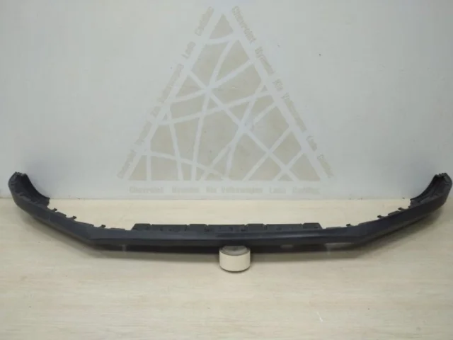 Отбойник капота для Volkswagen Tiguan I NF 2006-2017 на фотографиях