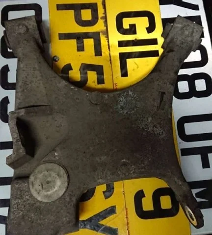 Качающийся рычаг левый для BMW X5 Е53 1999-2006 на фотографиях