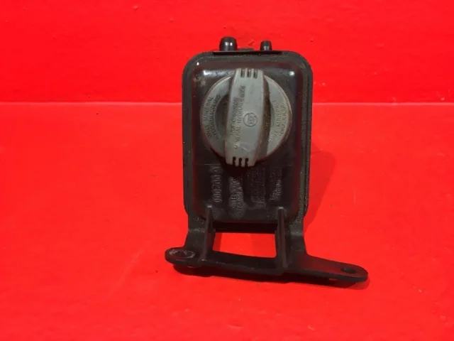 Бачок ГУР для Audi A4 B6 Avant 2000-2004 на фотографиях