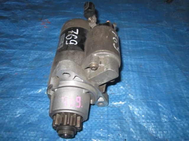 Стартер для Nissan Teana J31 2003-2007 на фотографиях