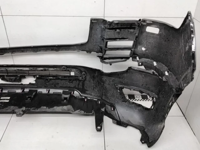 Спойлер переднего бампера для Toyota Land Cruiser J300 2021+ на фотографиях