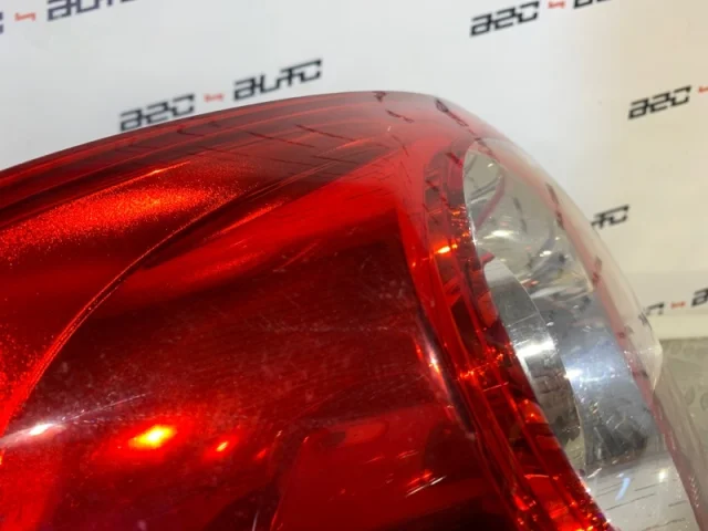 Фонарь внешний левый для Volkswagen Passat Variant (B6, Typ 3C) 2004-2010 на фотографиях