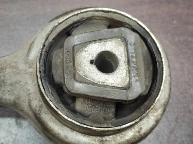 Рычаг передний левый нижний для BMW 3er Е92 Купе 2006-2012 на фотографиях