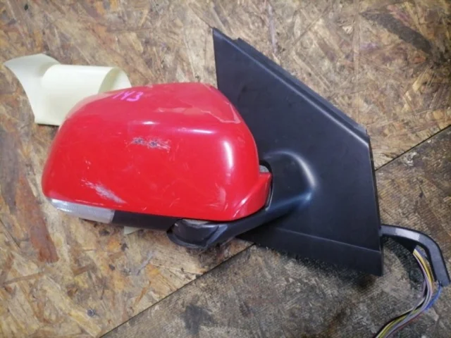 Стекла и зеркала для Volkswagen Polo IV (9N3) 2005-2009 на фотографиях