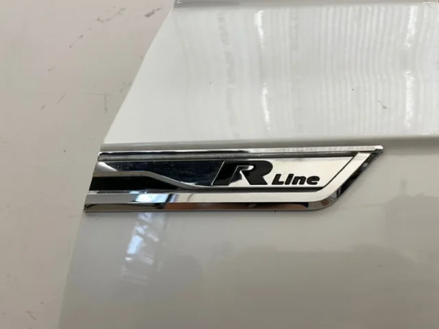 Двери для Volkswagen Touareg III (CR) 2018+ на фотографиях