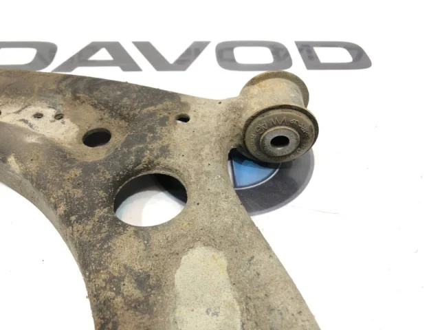 Рычаг передний левый нижний для Skoda Octavia A7 на фотографиях
