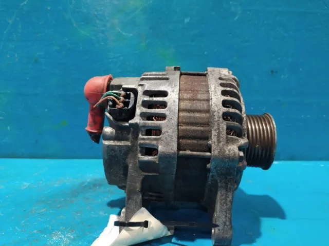 Генератор для Nissan Tiida C13 Хэтчбек 2015-2016 на фотографиях