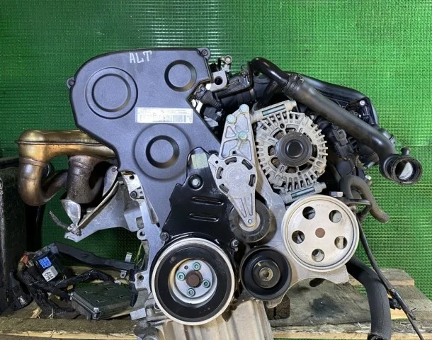 Двигатель для Audi A4 B6 Avant 2000-2004 на фотографиях