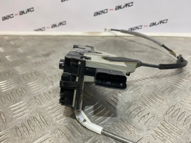 Замок передней левой двери для Citroen C4 Седан 2010-2016 на фотографиях