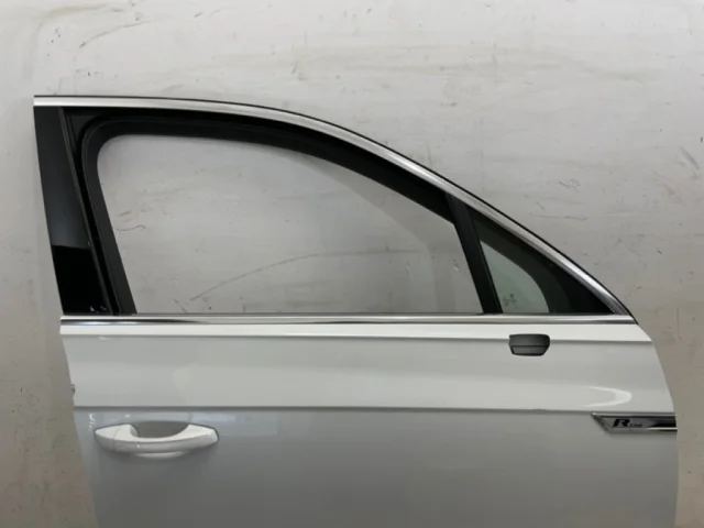 Дверь передняя правая для Volkswagen Touareg III (CR) 2018+ на фотографиях