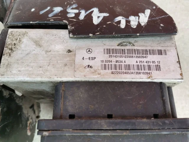 Блок ESP для Mercedes-Benz GL class X164 2006-2012 на фотографиях