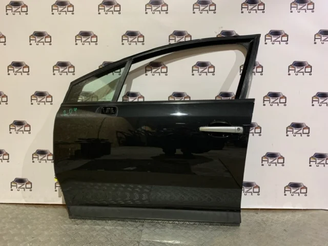 Двери для Citroen C4 Хэтчбек 2004-2011 на фотографиях