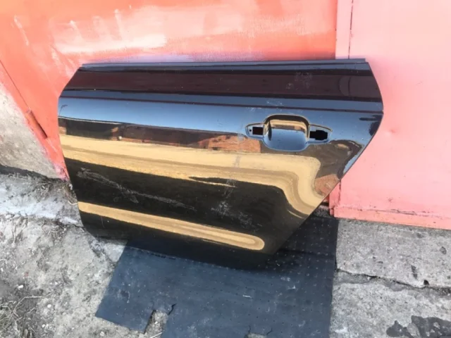 Дверь задняя левая для Audi A7 4G 2010-2014 на фотографиях