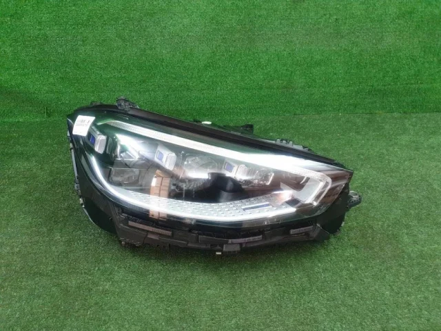 Фары для Mercedes-Benz S class W223 2021+ на фотографиях